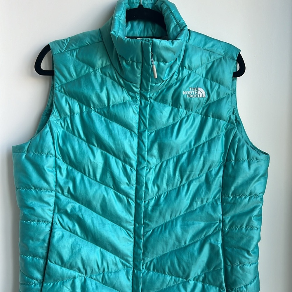 The North Face Aconcagua Goose Down 550 Vest. - Picture 15 of 16